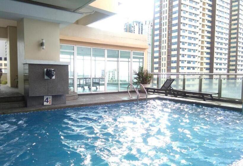 استودیو استاندارد با بالکن, 60 Percent Off Deluxe Ocean View Rooms Free Pool And Free Sauna Access Included Perfect Location Nea