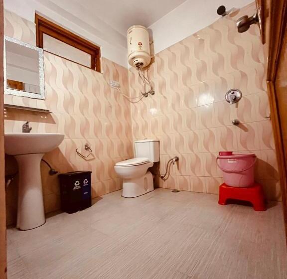 اتاق استاندارد با تخت بزرگ, Hadimba Inn   Hadimba Devi Temple Road ,manali