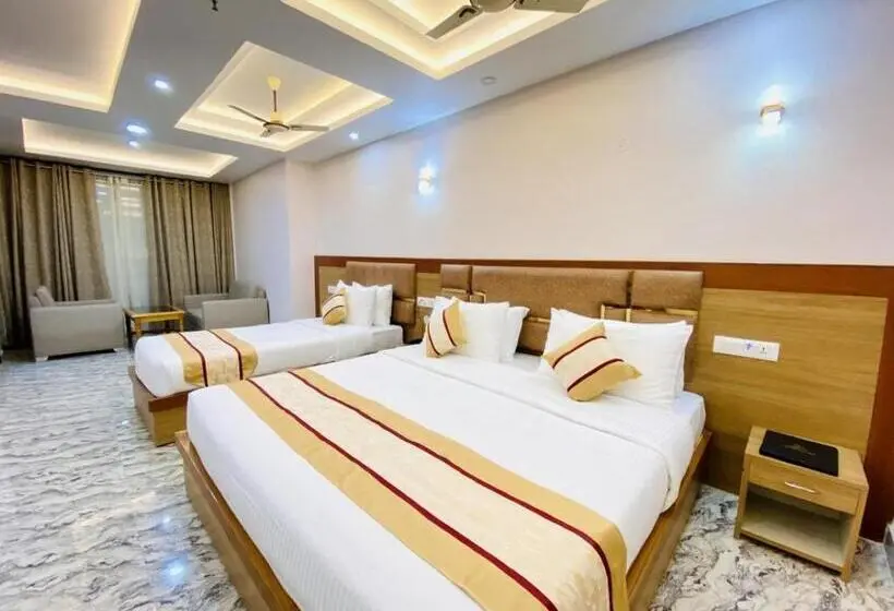 Deluxe-sviitti, Imolesh Imphal