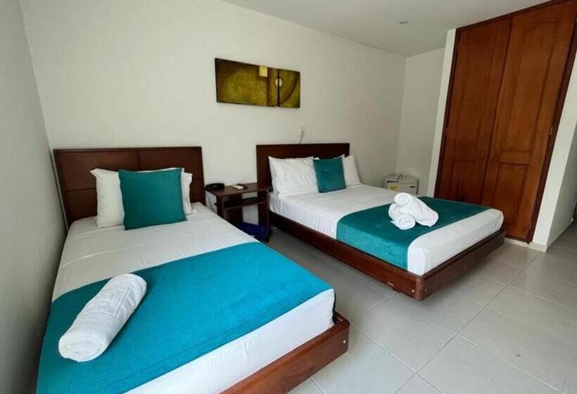 디럭스 트리플 룸, Inn Best Day