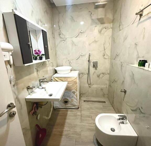 带2个卧室的公寓, Roas Ksamil