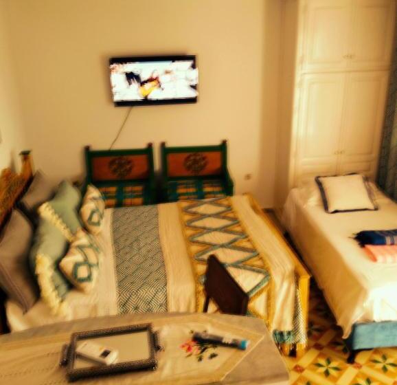 اتاق خانوادگی, Maison Albatros