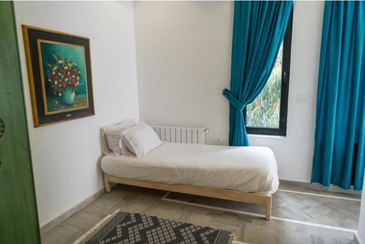 اتاق استاندارد چهار تخته, Dar Gino