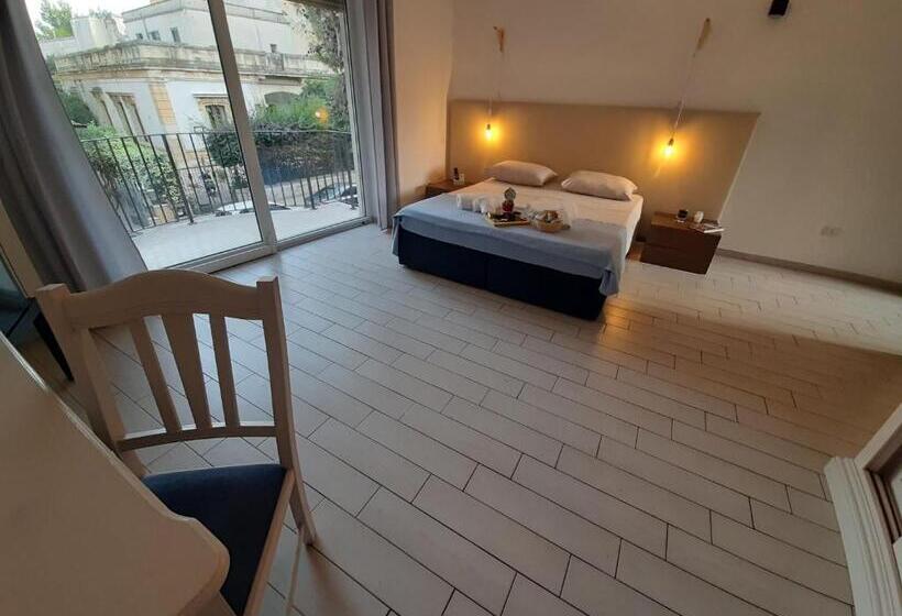 اتاق استاندارد با بالکن, Dimore Centro Lecce Affittacamere B&b