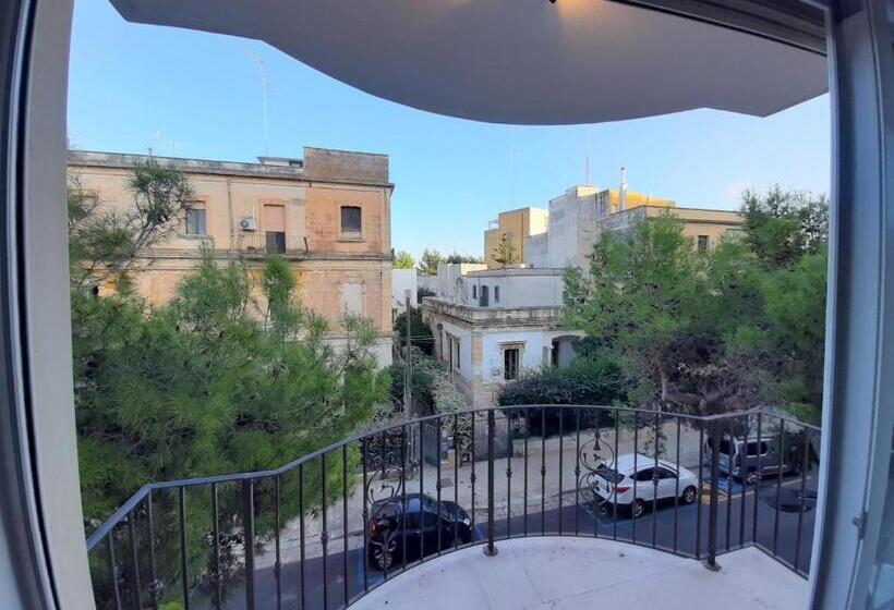 اتاق سوپریور با تخت بزرگ, Dimore Centro Lecce Affittacamere B&b