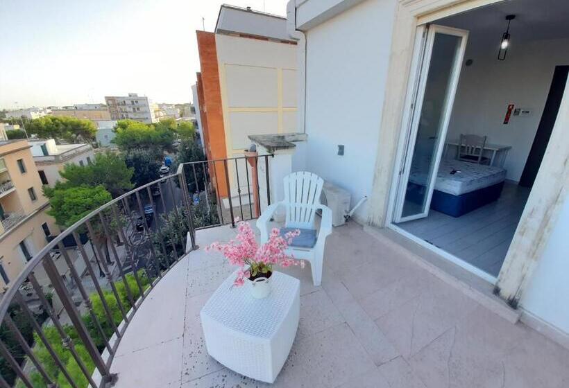 اتاق سوپریور با تخت بزرگ, Dimore Centro Lecce Affittacamere B&b