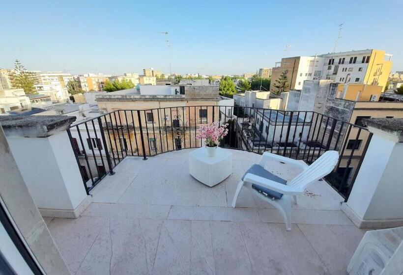 اتاق سوپریور با تخت بزرگ, Dimore Centro Lecce Affittacamere B&b
