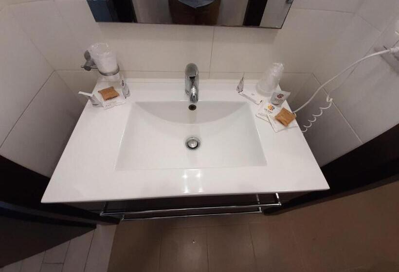 اتاق سوپریور با تخت بزرگ, Dimore Centro Lecce Affittacamere B&b