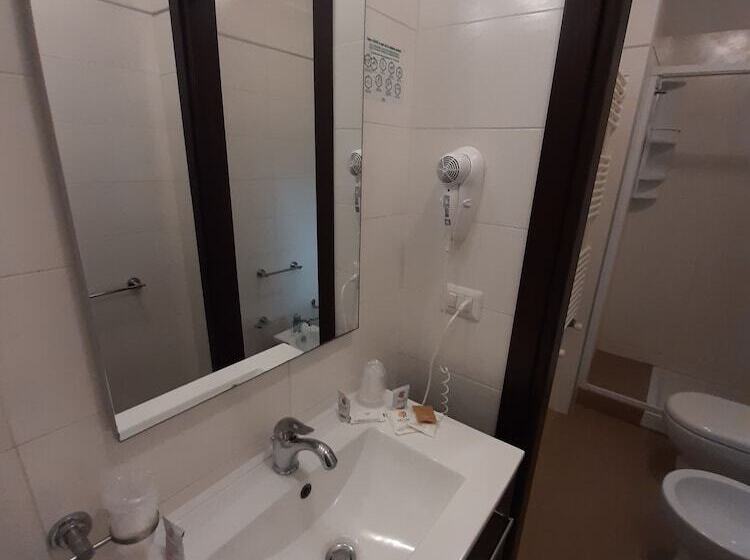 اتاق لوکس, Dimore Centro Lecce Affittacamere B&b