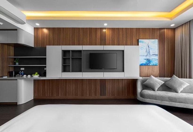 سوییت با چشم‌انداز دریا, Hoang Yen Boutique