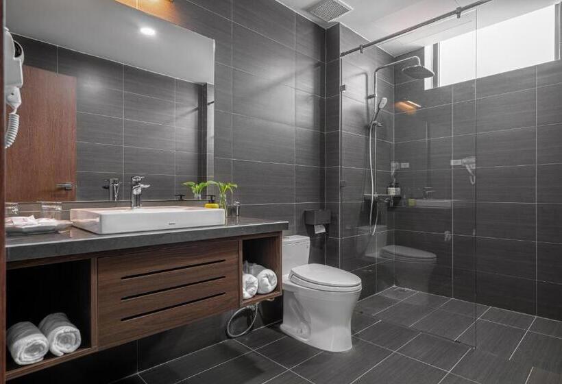 اتاق استاندارد با چشمانداز استخر, Hoang Yen Boutique