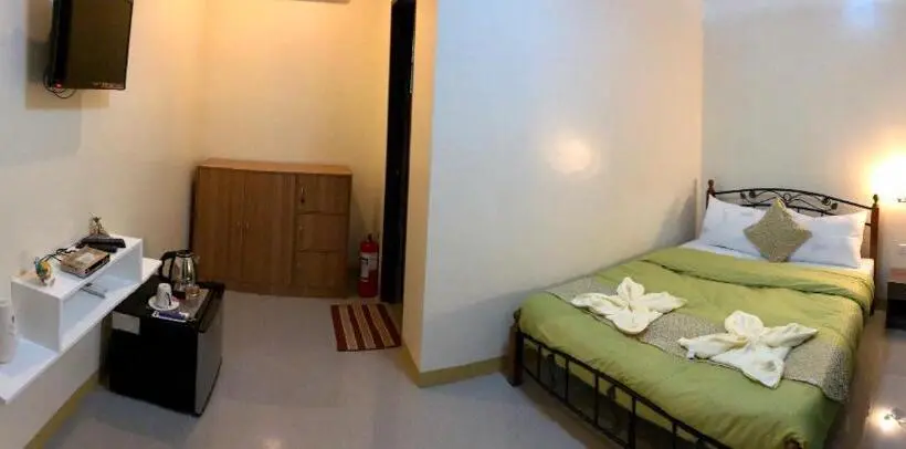 استودیوی لوکس, Kojie Guest House