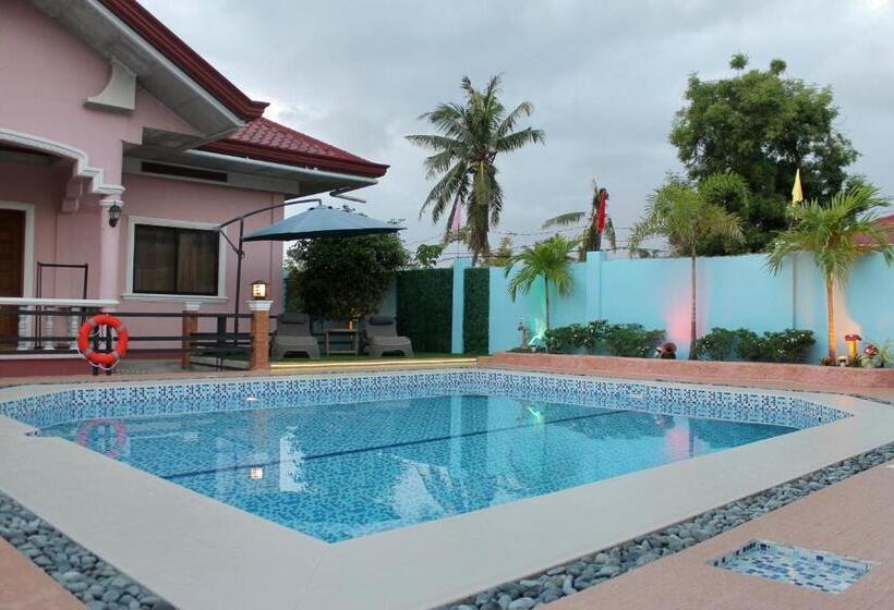 اتاق خانوادگی, Kojie Guest House