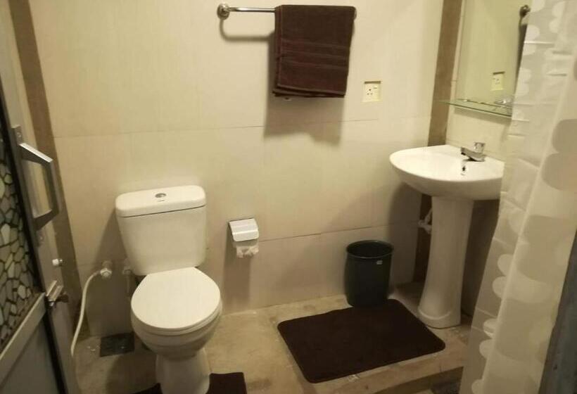 Номер Стандарт, The Nook