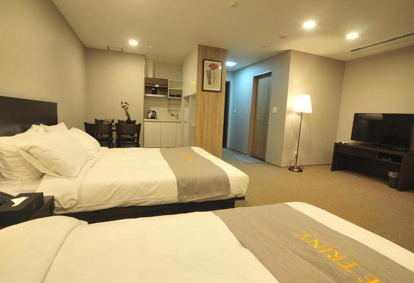اتاق لوکس, The Triny Urban Suites