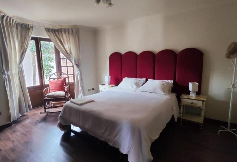 اتاق لوکس, Golden House Guesthouse