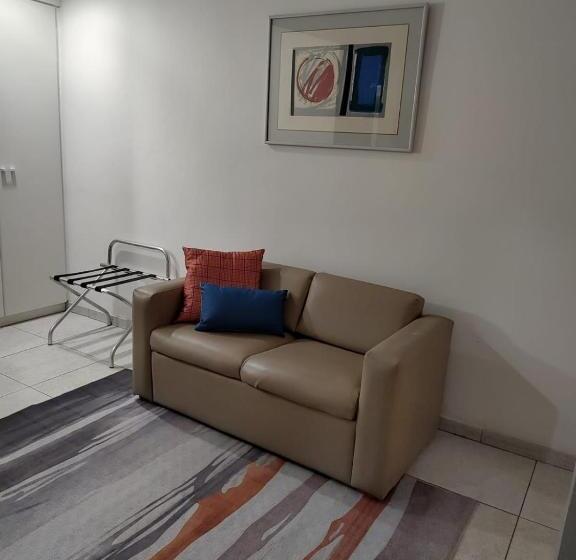 스탠다드 룸 킹사이즈 침대, Oscar Gold Savassi