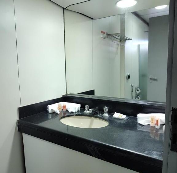 스탠다드 룸 킹사이즈 침대, Oscar Gold Savassi