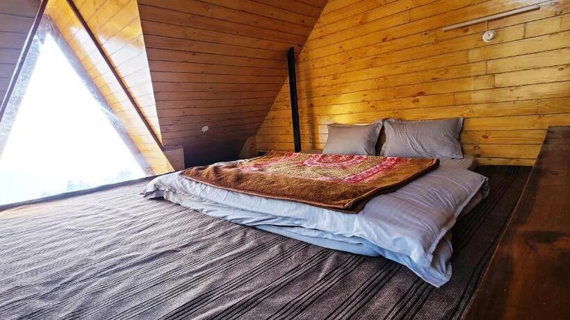 家庭山景房, Snowind Cottages