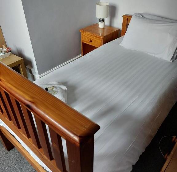 غرفة قياسية فردية, The Wheatley