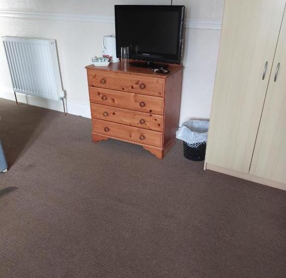 غرفة عائلية, The Wheatley