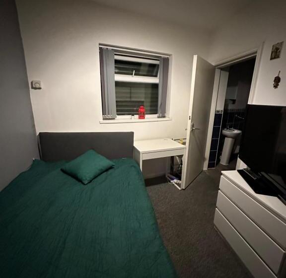 スタンダードルーム, Parkside House