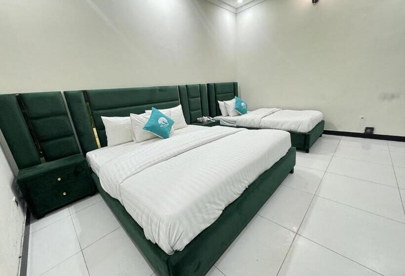 اتاق لوکس خانوادگی, Sky Lodge Guest House