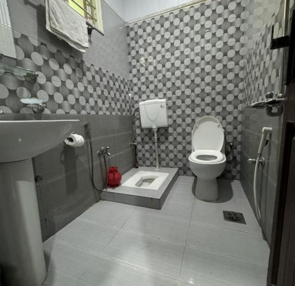 اتاق لوکس, Sky Lodge Guest House