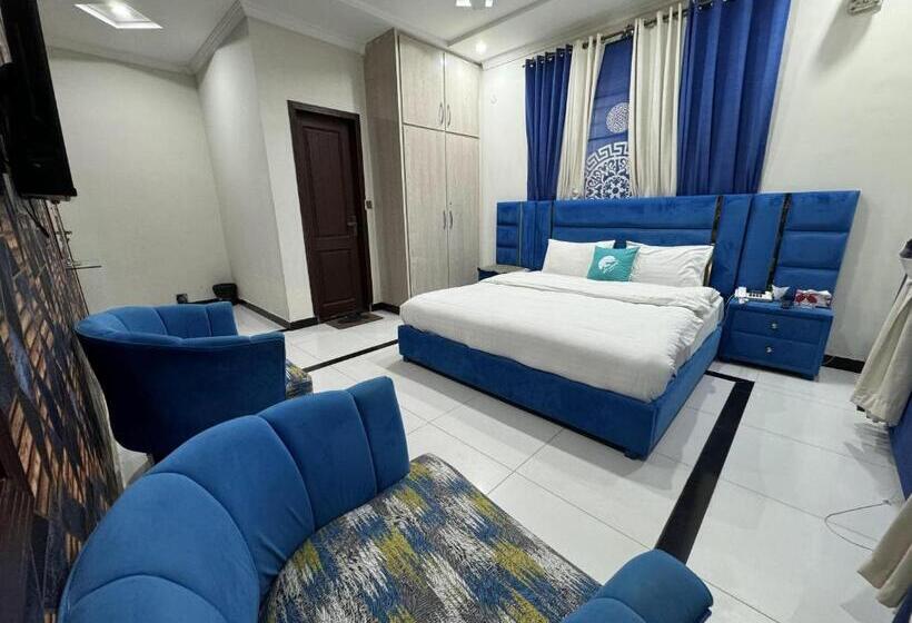 سوییت لوکس, Sky Lodge Guest House