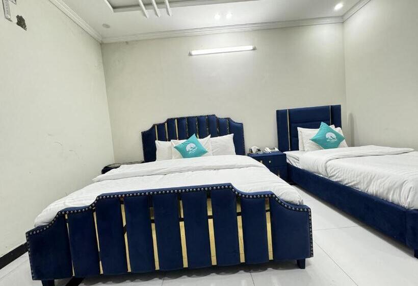 سوییت خانوادگی, Sky Lodge Guest House