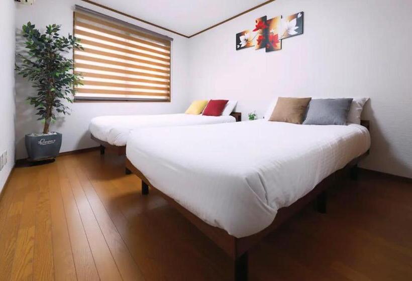 غرفة عائلية, さくらや旅館