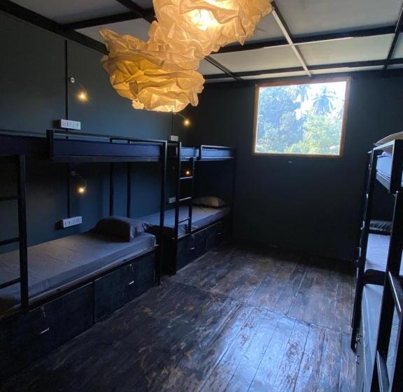 共用房间的床, Bibhitaki Hostels Palolem Beach