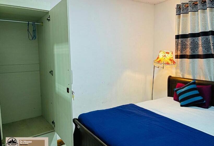 חדר סטנדרט, Dr House Ella   Hostel & Cafe