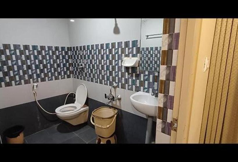 اتاق لوکس, Fabhotel Ambika Elite