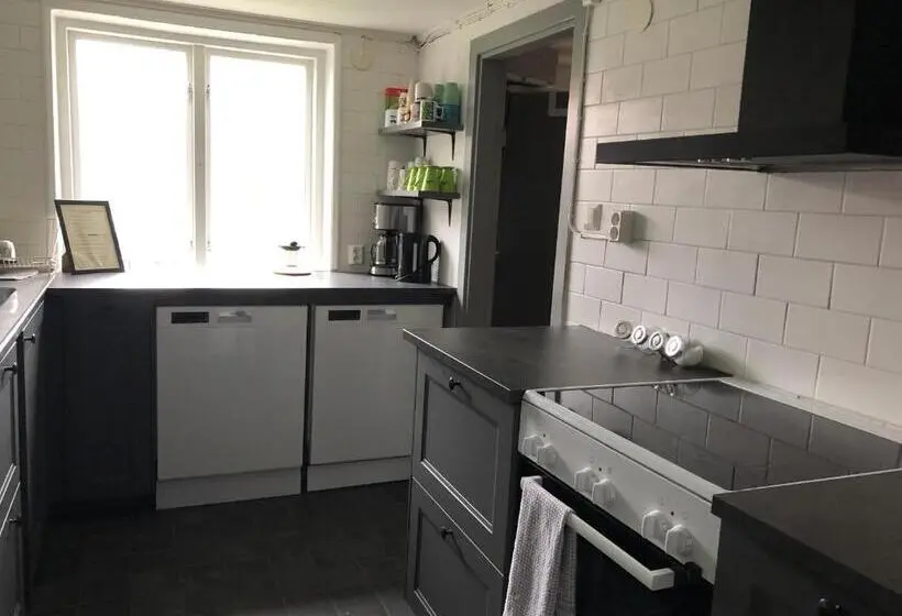 Standard Neljän Hengen Huone Jaettu Kylpyhuone, Fjällgården Grövelsjön Vandrarhemsrum Töfsingdalen