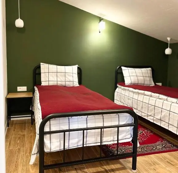 Perhesviitti, Herbs & Honey Boutique Hotel & Restaurant