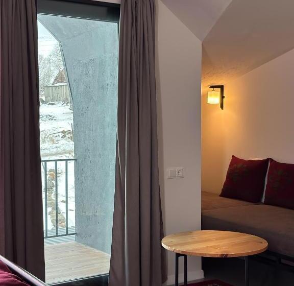 Номер Deluxe с Балконом, Herbs & Honey Boutique Hotel & Restaurant