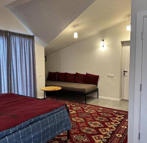 Номер Deluxe с Балконом, Herbs & Honey Boutique Hotel & Restaurant