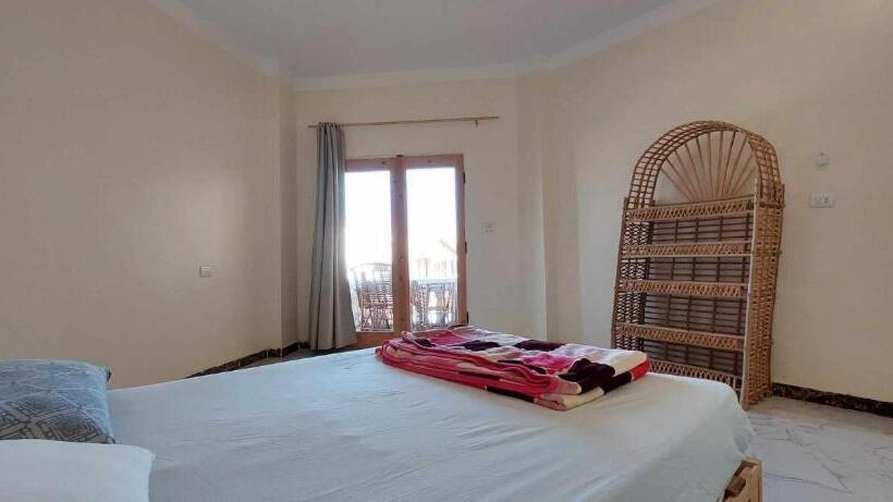 اتاق استاندارد با چشمانداز دریا, Green Beach Camp &