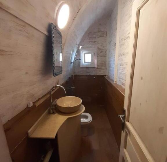 سوییت جونیور با چشمانداز دریا, Green Beach Camp &