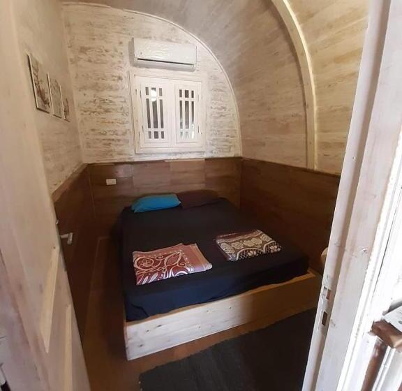 سوییت جونیور با چشمانداز دریا, Green Beach Camp &