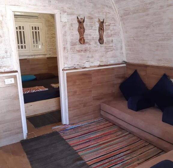 سوییت جونیور با چشمانداز دریا, Green Beach Camp &