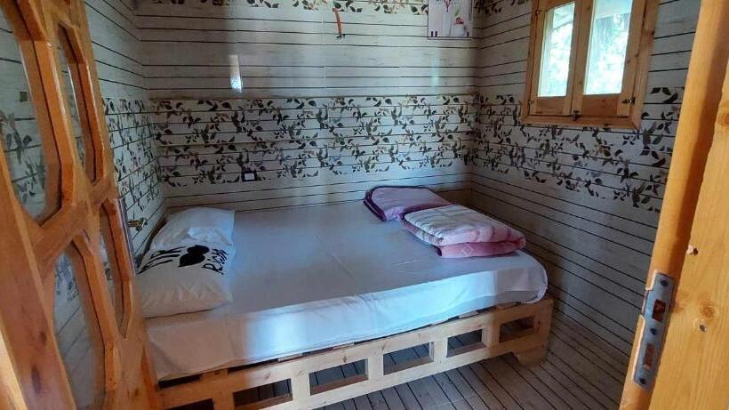 سوییت جونیور با چشمانداز دریا, Green Beach Camp &