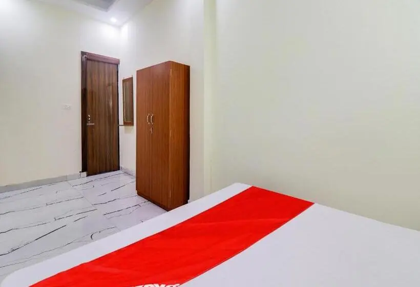 Classic Kolmen Hengen Huone, Heaven Inn Guest House & Restro
