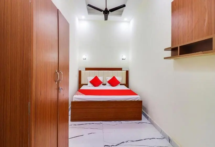 Classic Kolmen Hengen Huone, Heaven Inn Guest House & Restro