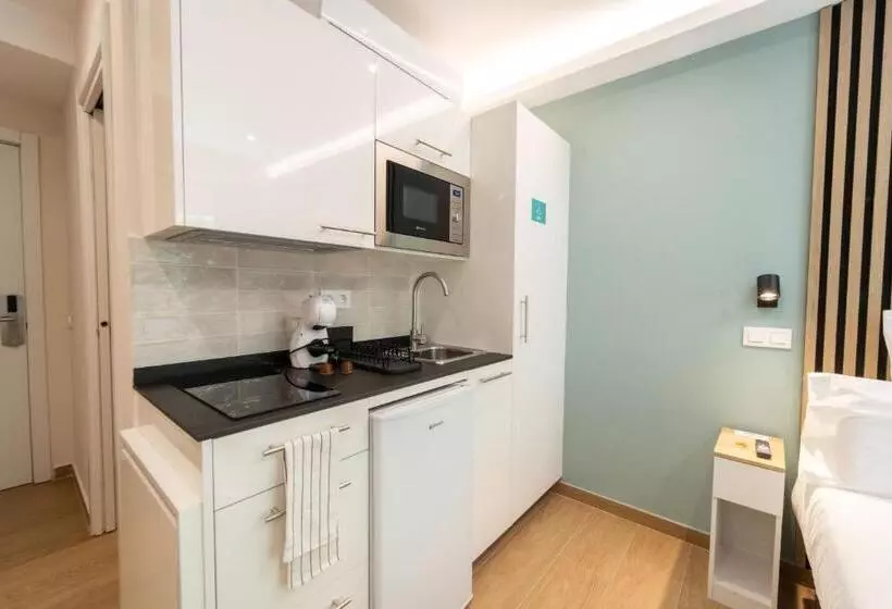 اتاق لوکس, I M Room Suites Nuevos Ministerios   Bernabeu Digital Access