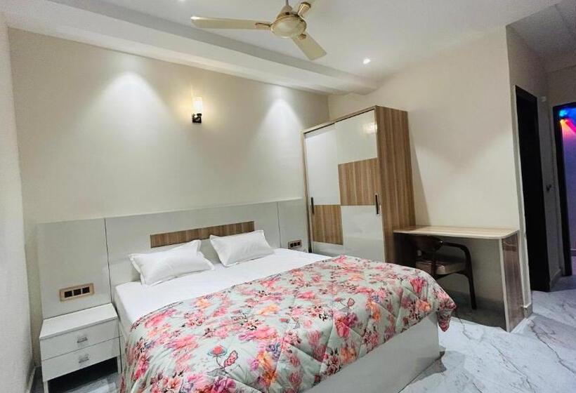 Номер Deluxe, Katani Inn