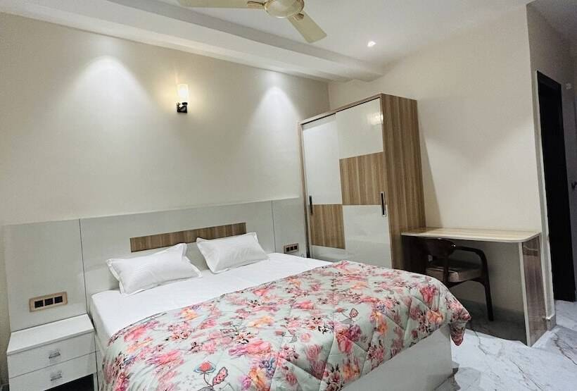 Номер Deluxe, Katani Inn