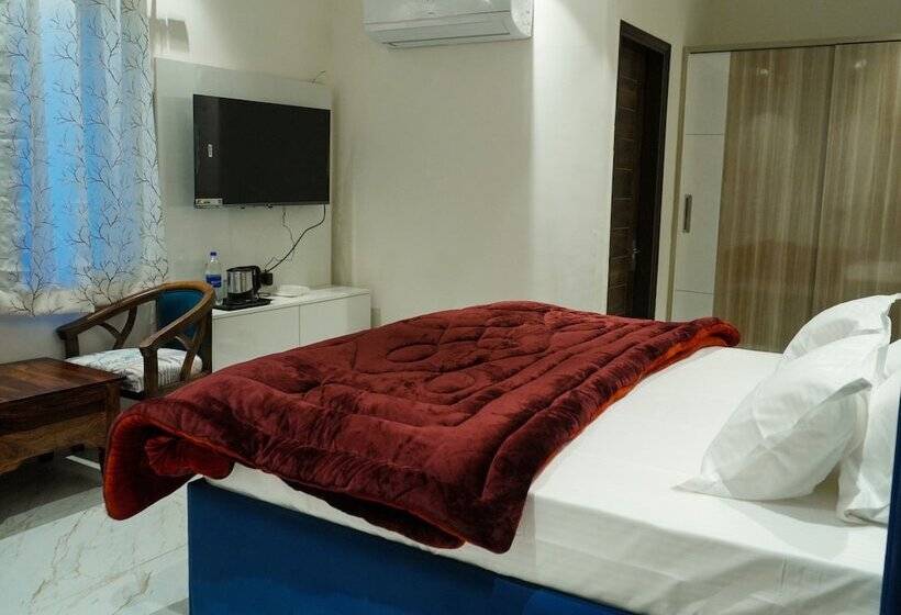 Номер Deluxe, Katani Inn