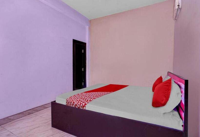 غرفة كلاسيكية ثلاثية, Oyo Guldasta Marriage Hall